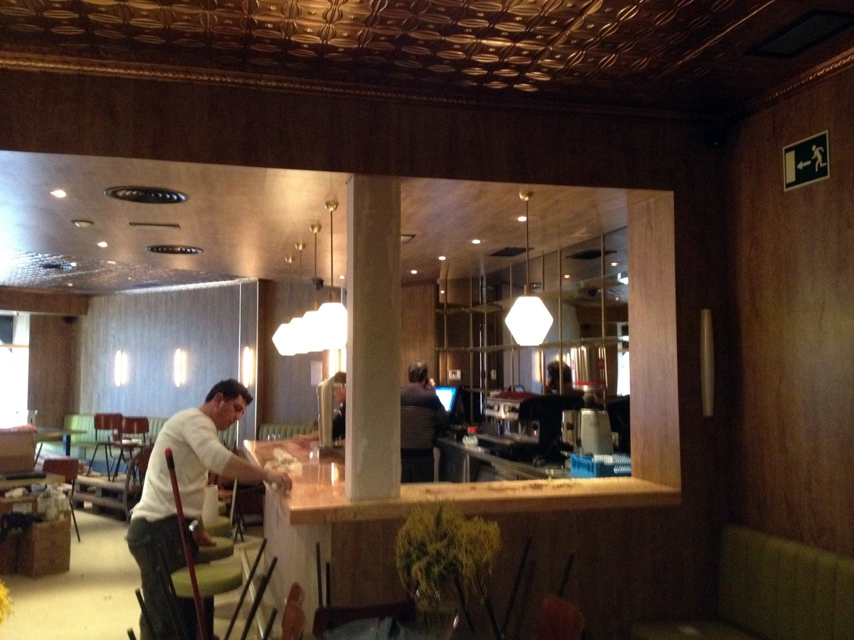 LOCAL HOME BURGUER BAR C/ CURZ