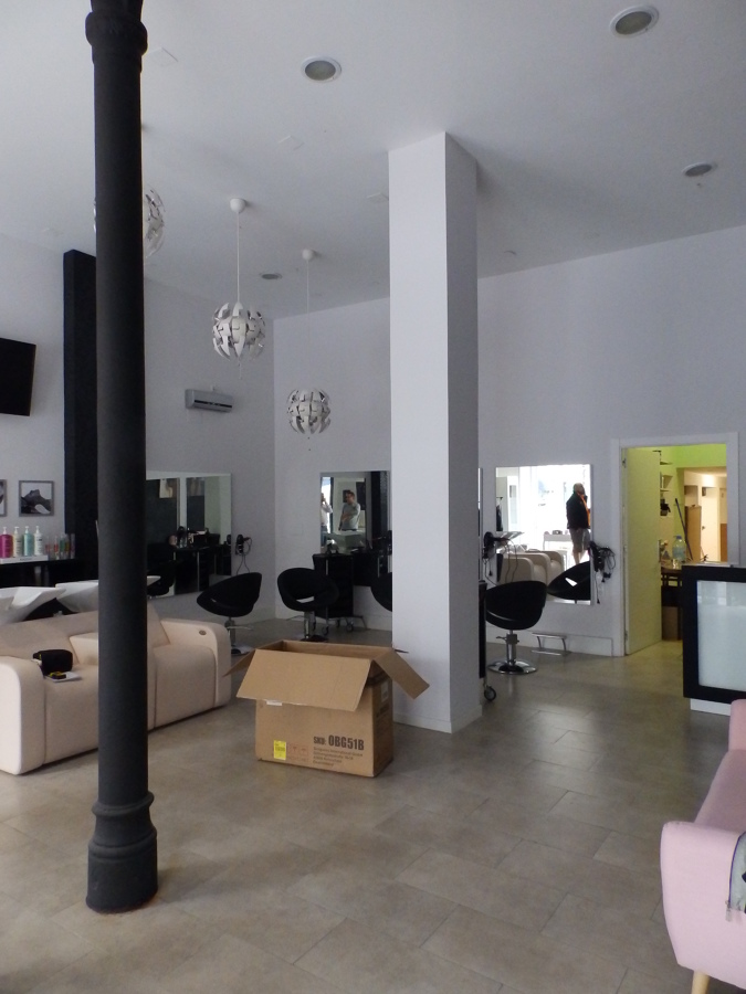 Locales comerciales.