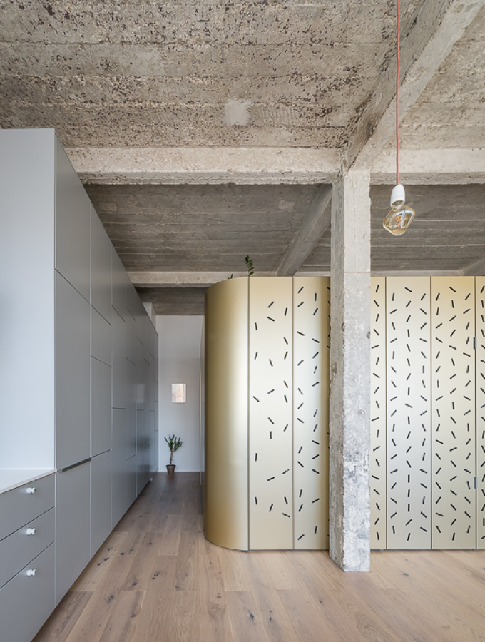 Loft con paneles de aluminio