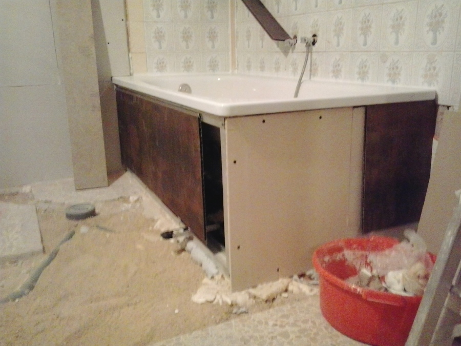 Los azulejos, ahí se quedan.