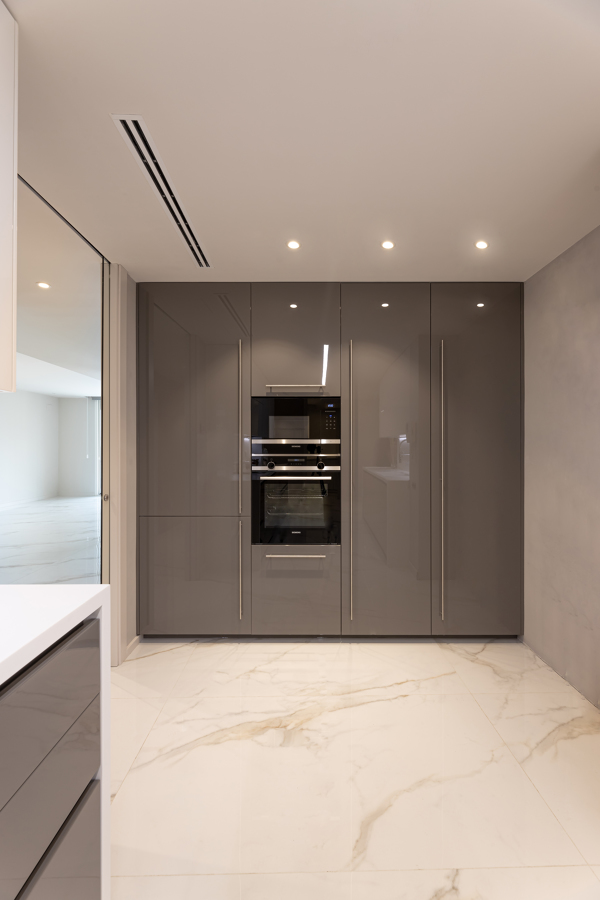 Majestuosas columnas hasta techo