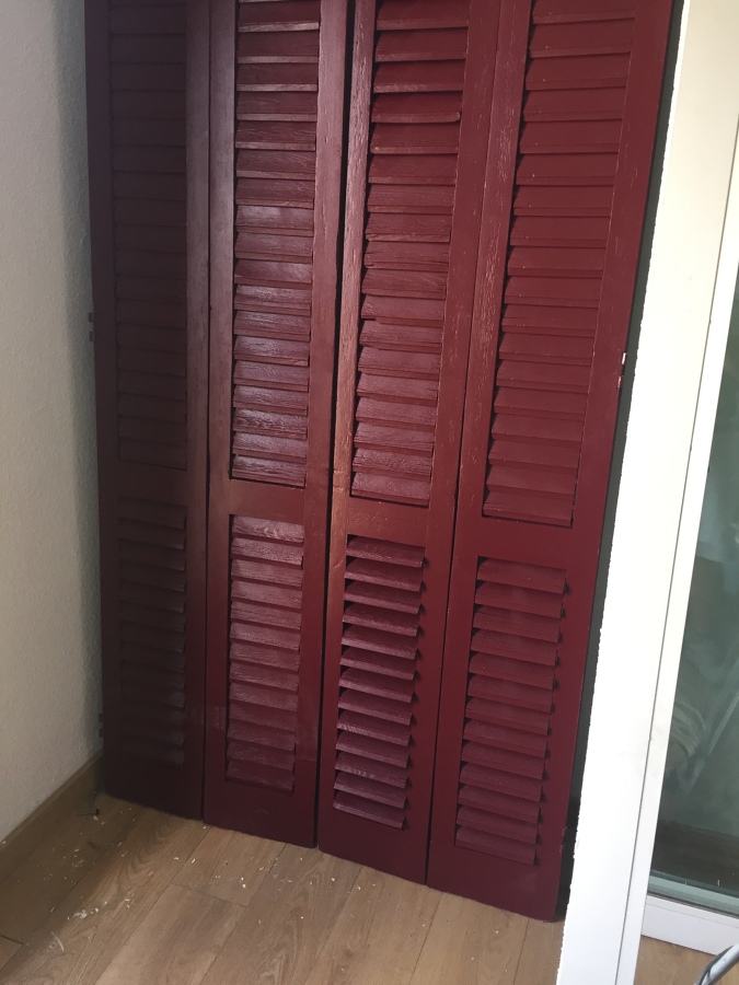 Mallorquina restaurada y lacada en color rojo RAL 9003