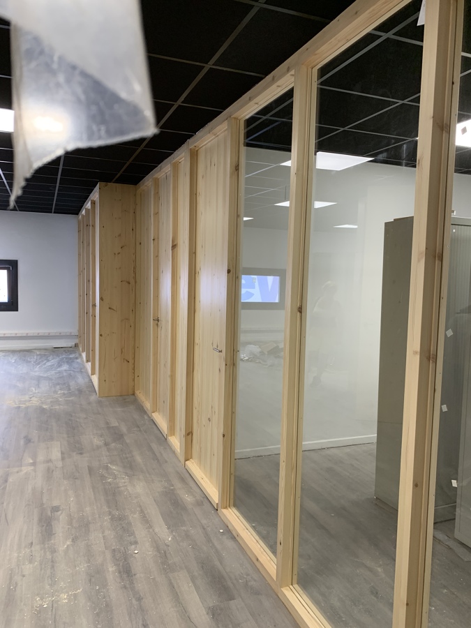 MAMPARA ACCESO GERENCIA