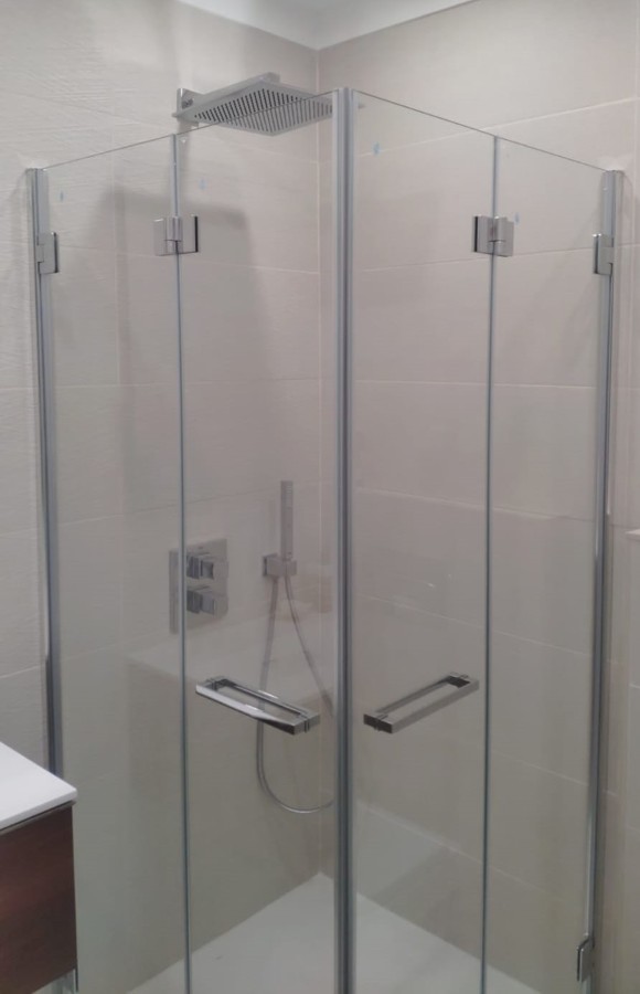 Mampara de ducha plegable