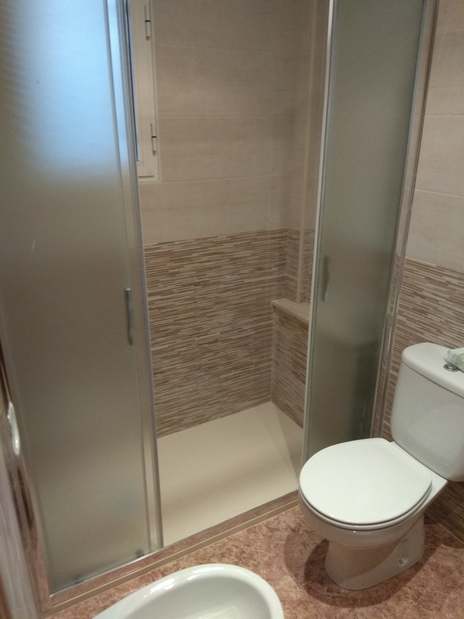 Mampara doble puerta corredera