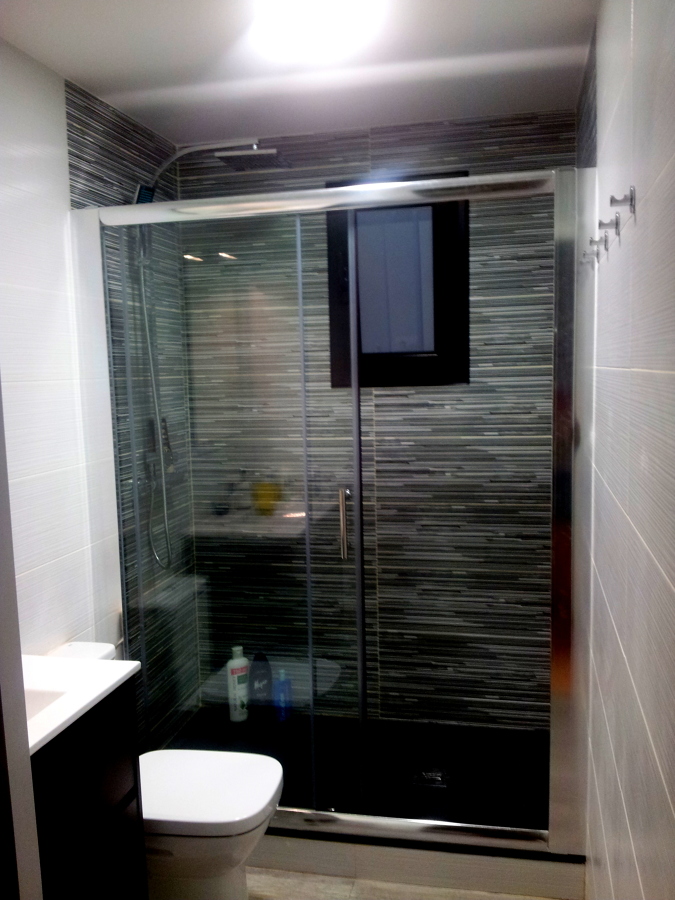 mampara ducha cerrada