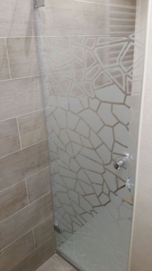 Mampara semigrafiada