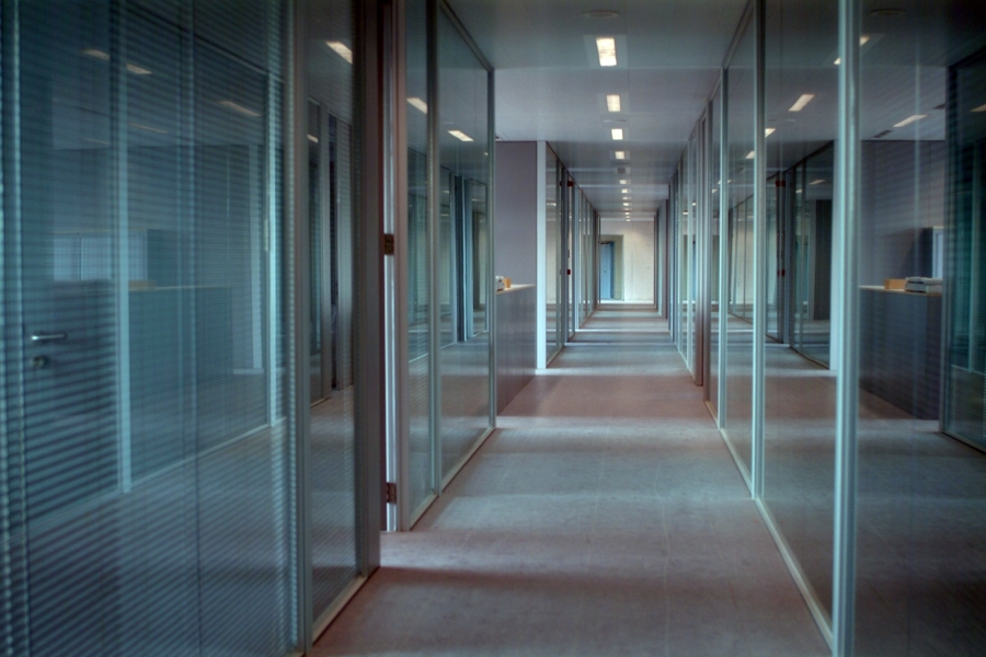 MAMPARAS NUEVA DELEGACION DE HACIENDA