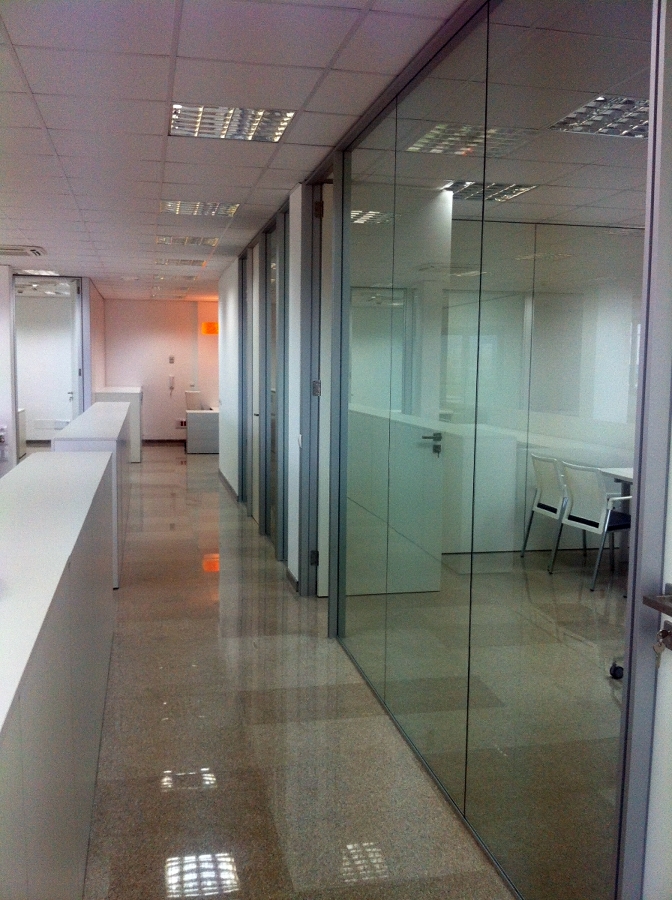 MAMPARAS TÉCNICAS DESMONTABLES