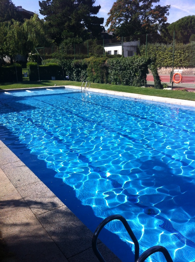 Mantenmiento piscina de Verano con socorrista
