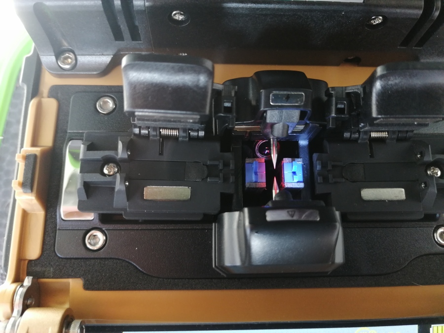 MAQUINA FUSIONADO FIBRA OPTICA