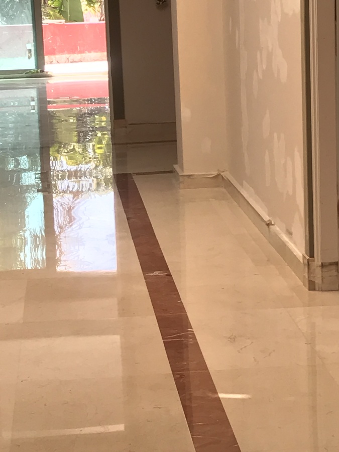 Marmol crema de marfil pulido y cristalizado