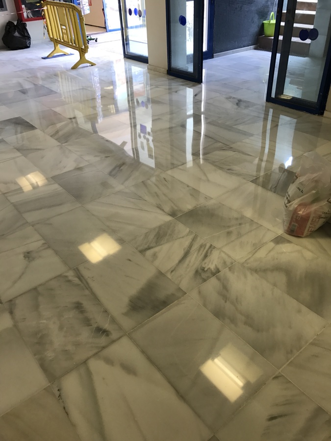 Marmol pulido y cristalizado