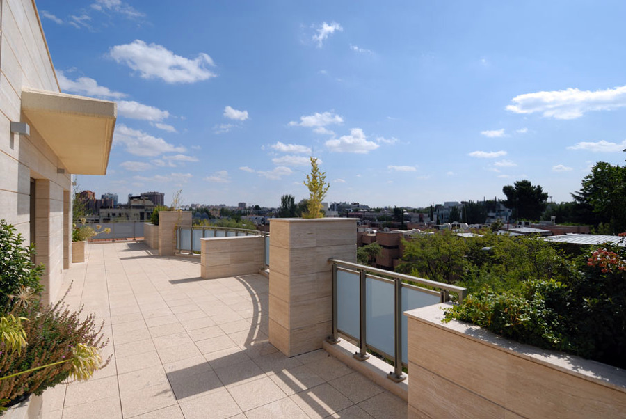 MATEO INURRIA - Construcción de 11 viviendas en altura