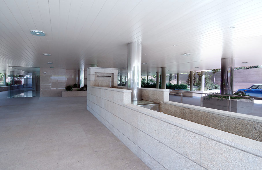 MATEO INURRIA - Construcción de 11 viviendas en altura