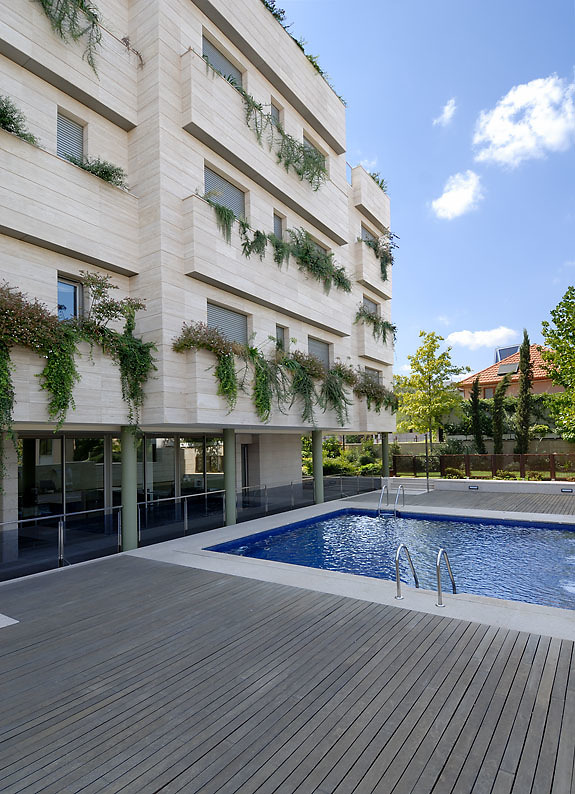 MATEO INURRIA - Construcción de 11 viviendas en altura