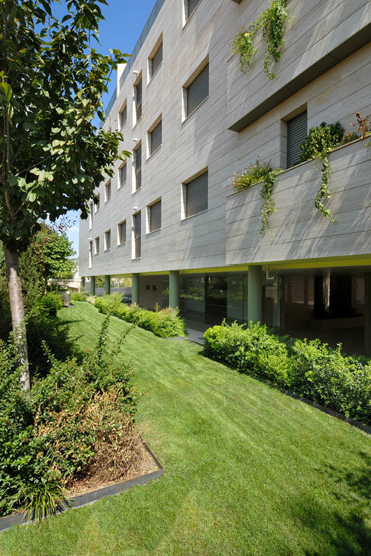 MATEO INURRIA - Construcción de 11 viviendas en altura