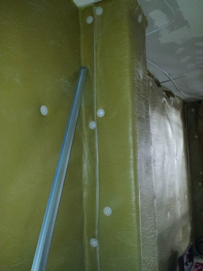 Material aislante pared