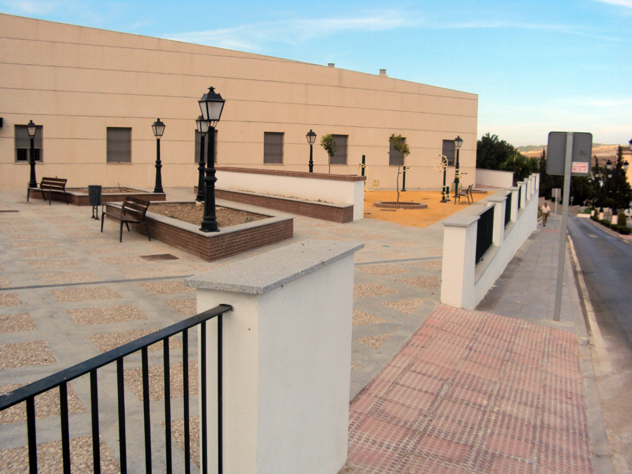 Mejora y acondicionamiento entorno Residencia de Ancianos ESPERA