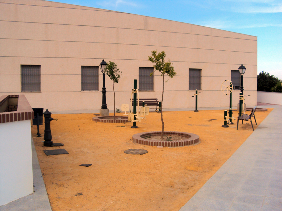 Mejora y acondicionamiento entorno Residencia de Ancianos ESPERA