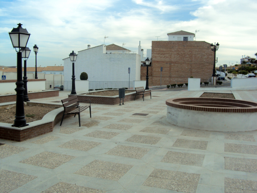 Mejora y acondicionamiento entorno Residencia de Ancianos ESPERA