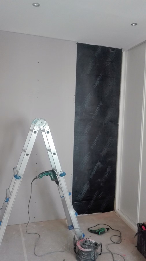 Membrana Acústica entre placas.