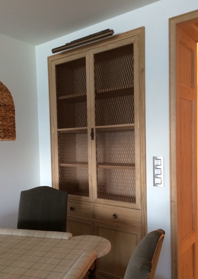 mesa de juego en salón