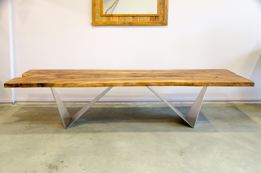 Mesa de nogal español