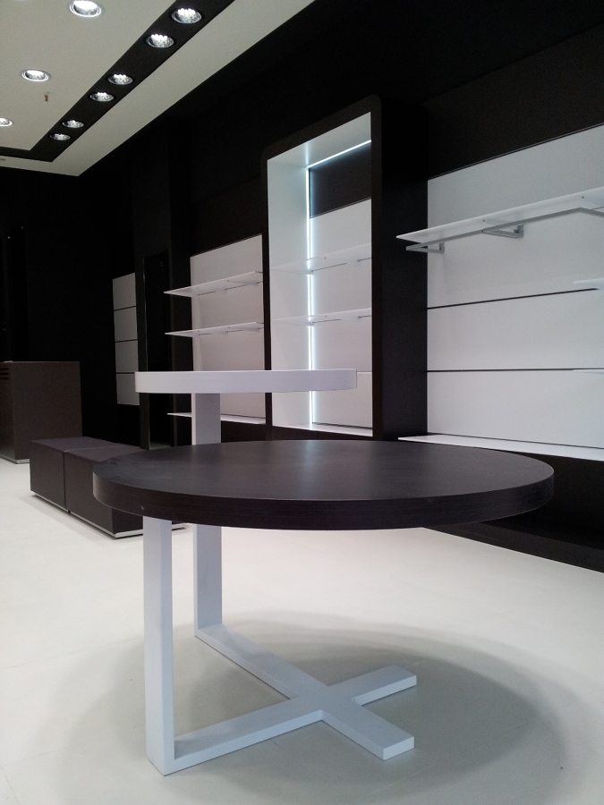 Mesa expositora central