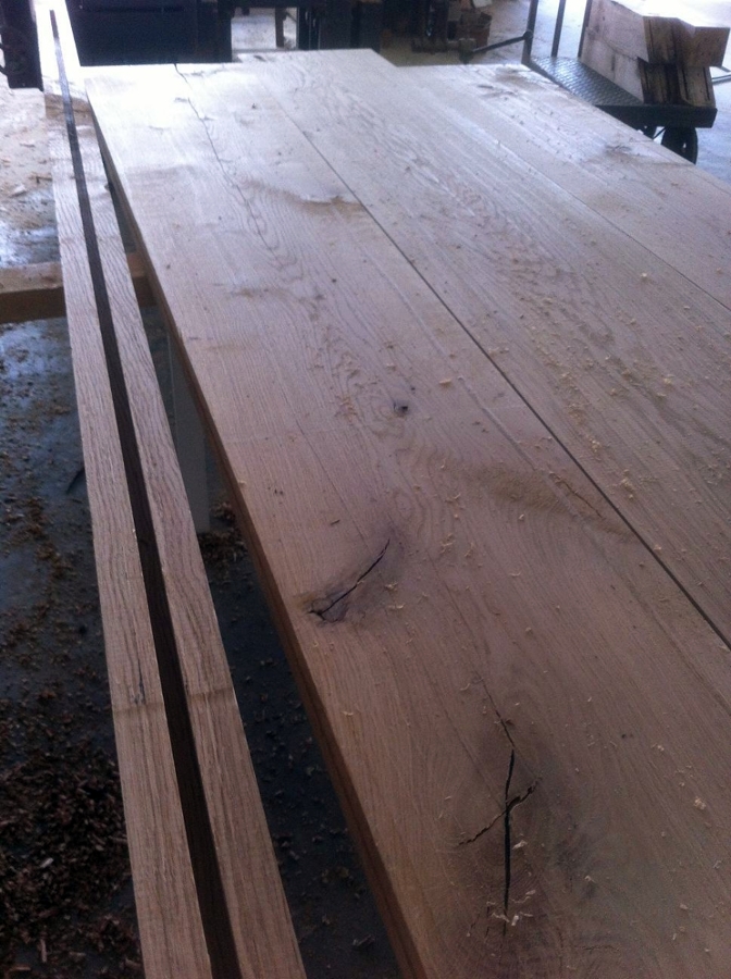 Mesa maciza en madera de roble