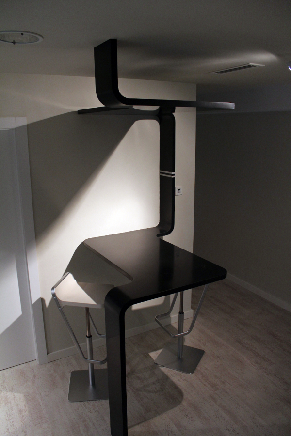 Mesa Sinuosa diseño de Ideas Interiorismo