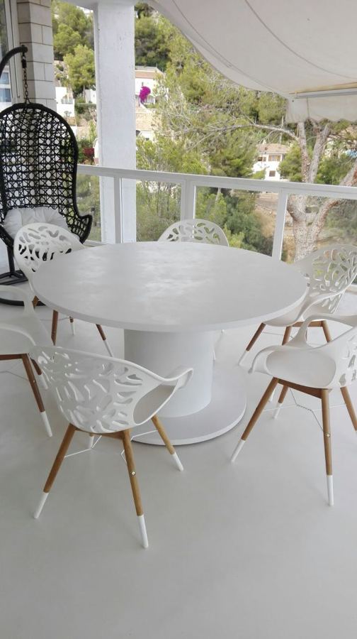 Mesa y suelo terraza