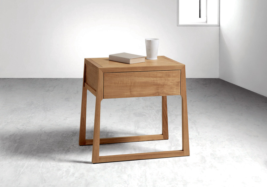 Mesita de noche NIAS