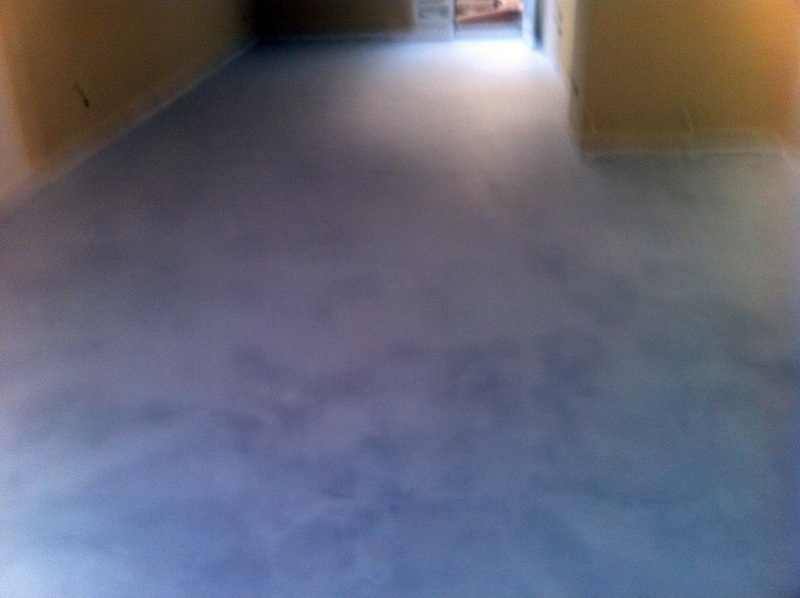 MICROCEMENTO EN SALON,COCINA,BAÑO Y SOTANO