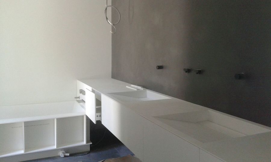 MICROCEMENTO PAREDES DE CUARTO DE BAÑO