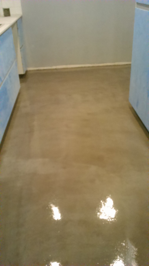 MICROCMENTO SUELO DE COCINA