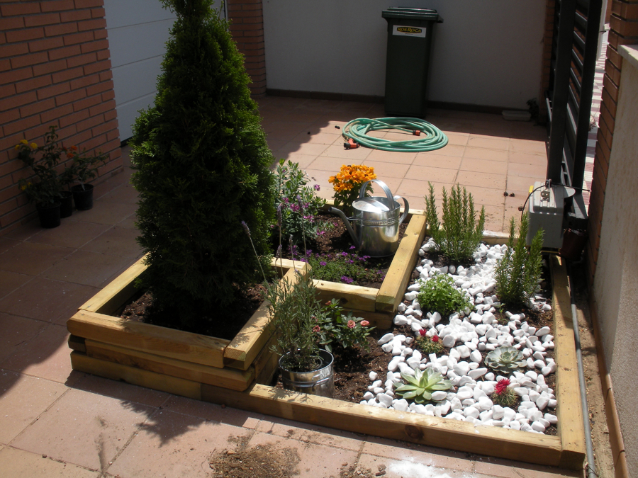 MINI JARDIN EN LA ENTRDA