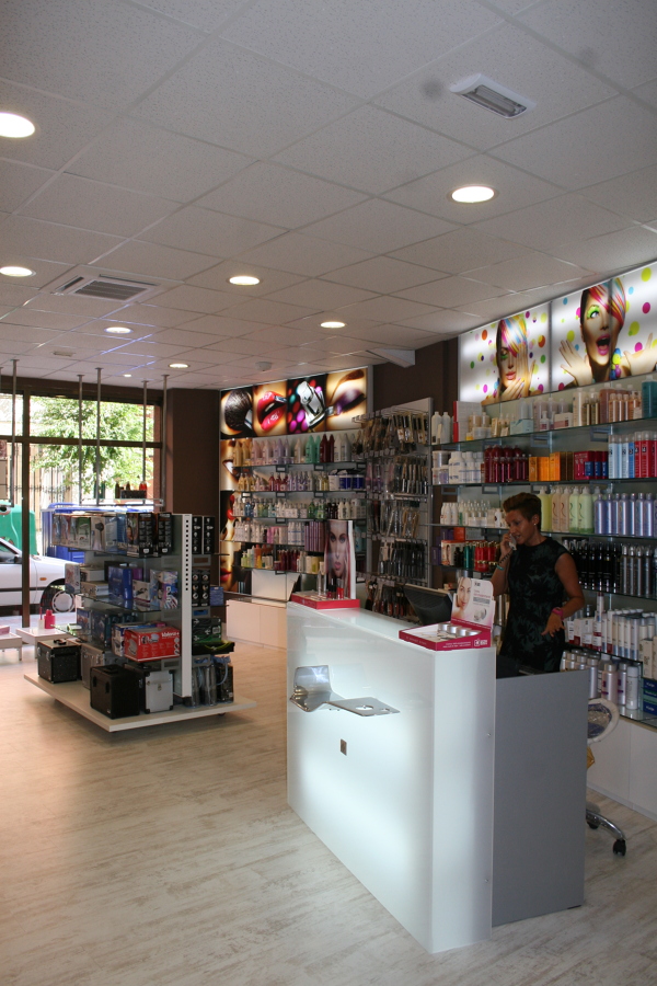 Mobiliario comercial