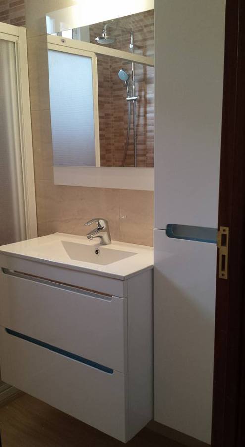 Mobiliario modelo LOA