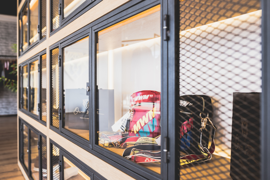 Mobiliario para Tienda de Ropa