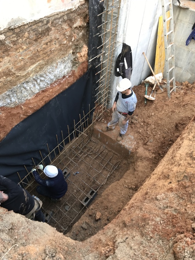 Montaje armaduras arranque muro