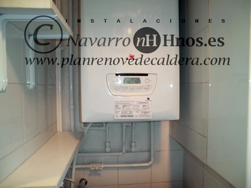 Montaje Caldera Saunier Duval ThemaFast Condens F 30 en Valencia