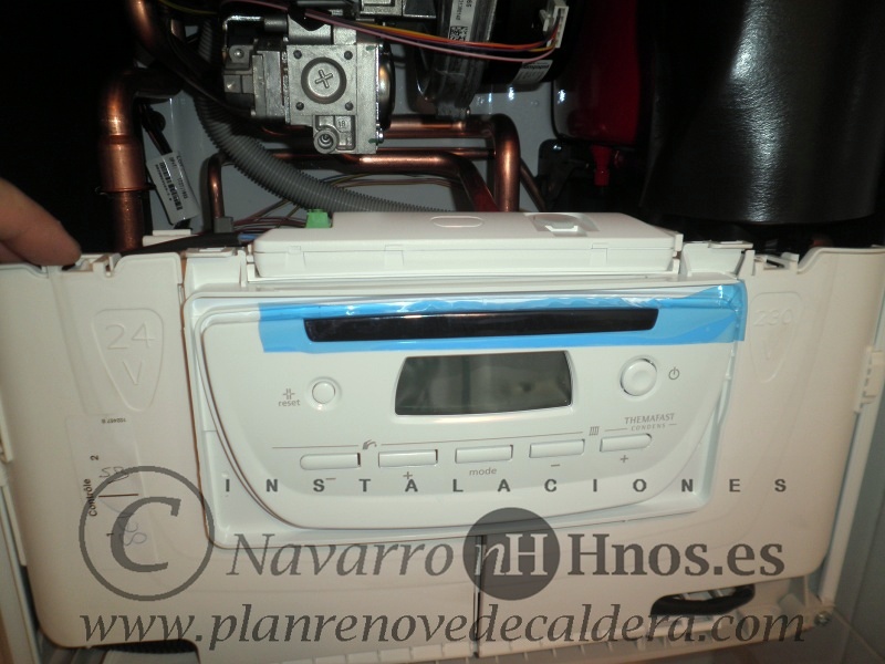 Montaje Caldera Saunier Duval ThemaFast Condens F 30 en Valencia