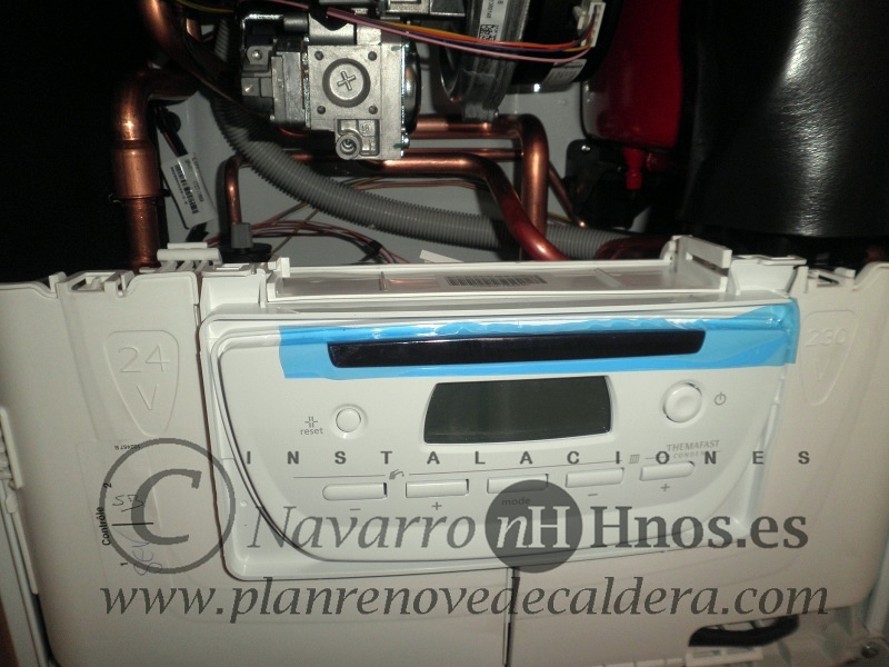 Montaje Caldera Saunier Duval ThemaFast Condens F 30 en Valencia