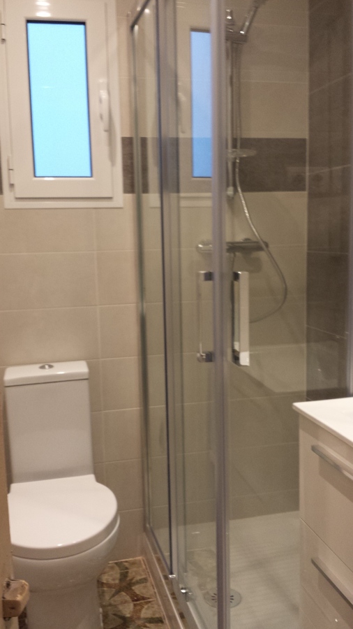 MONTAJE DE ALICATADO Y SANITARIOS NUEVOS