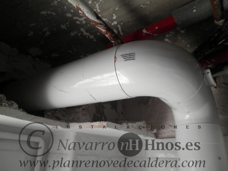 Montaje de Cambio de Caldera Saunier Duval Semia Condens F 25 en Valencia IV