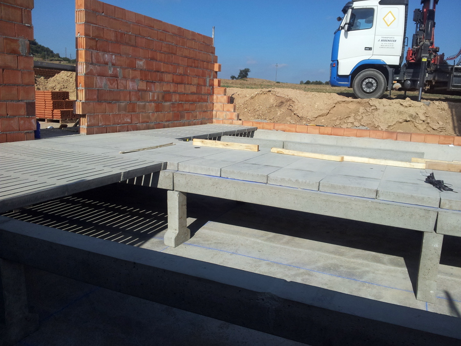 Montaje de rejas de engorde