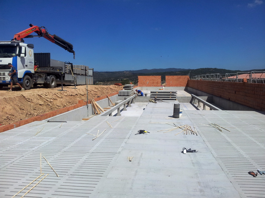 Montaje de rejas de engorde