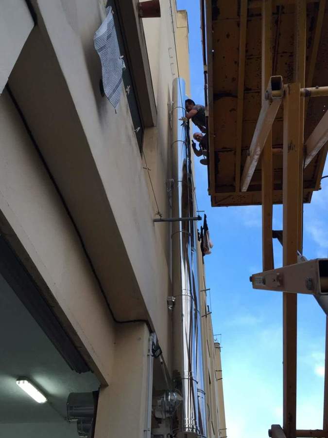 Montaje salida de humos con Tejera elevadora ( Anima Ibiza )