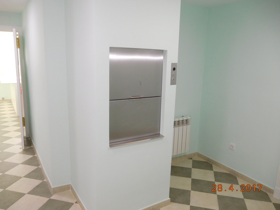 montaplatos cocina-lavandería. Planta sótano